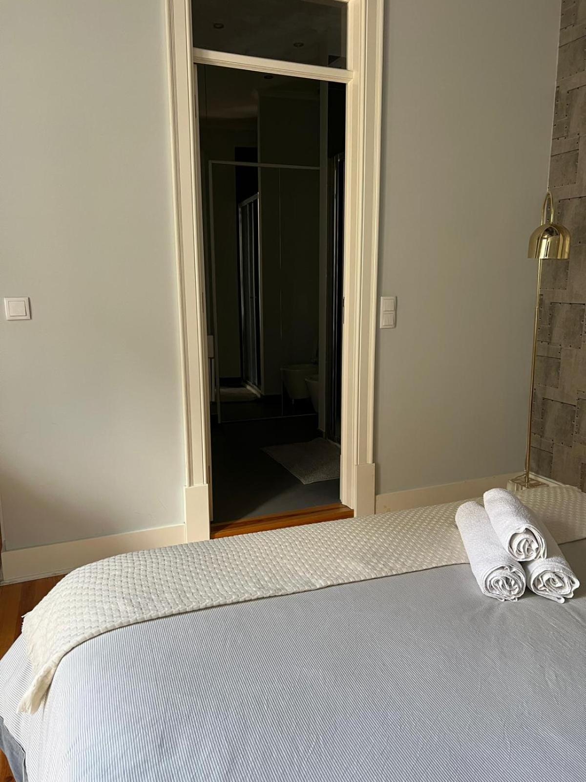 Suite No Chiado Baixa De Lisboa - Em Apartamento Partilhado Exterior foto